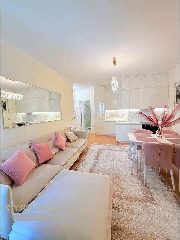 APARTAMENT 2+1 ME QIRA RRUGA E KOSOVARËVE