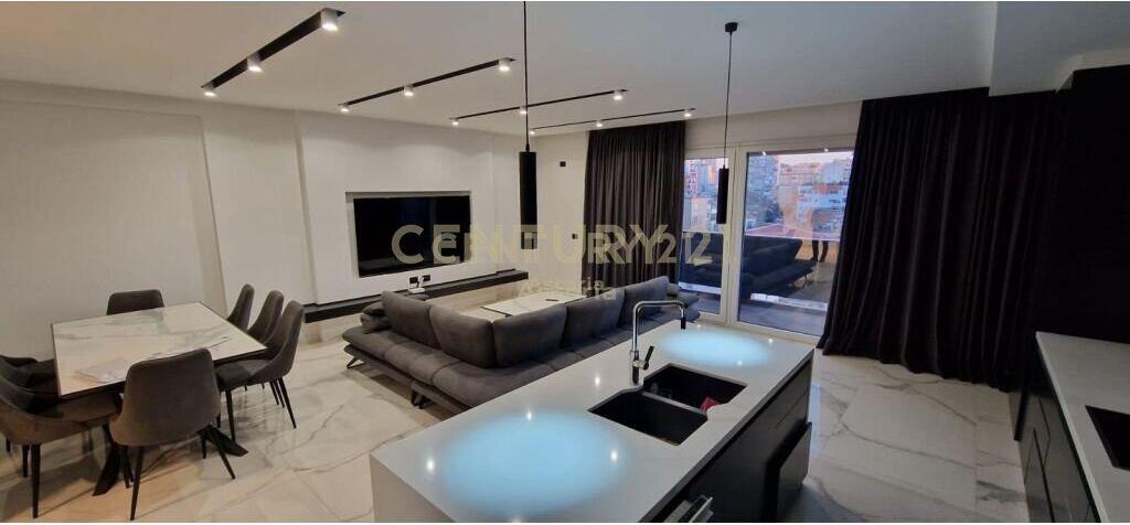 Jepet me qira apartament modern 2+1+2+post parkimi te Ish Hipoteka 1,200 € /Muaj