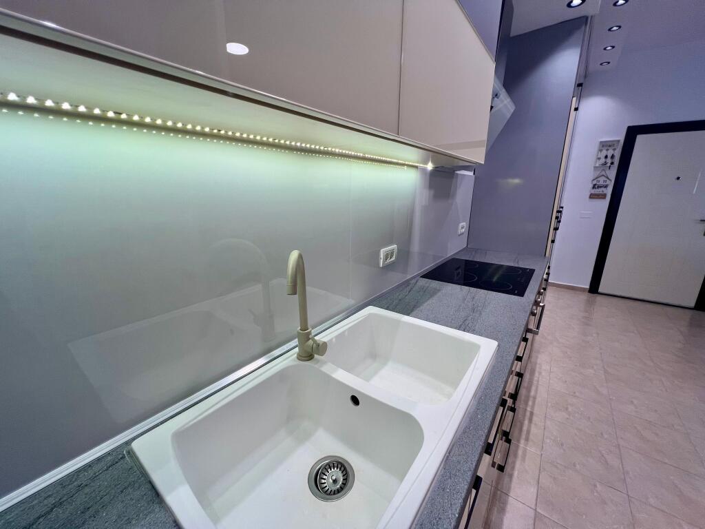 Appartamento 1+1 Con Garage In Vendita A Orikum