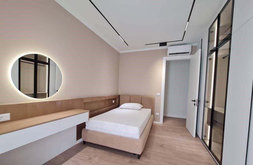 Apartament Premium 3+1+2 me 3 Poste Parkimi – Qira në zonën e Liqenit të Thatë!