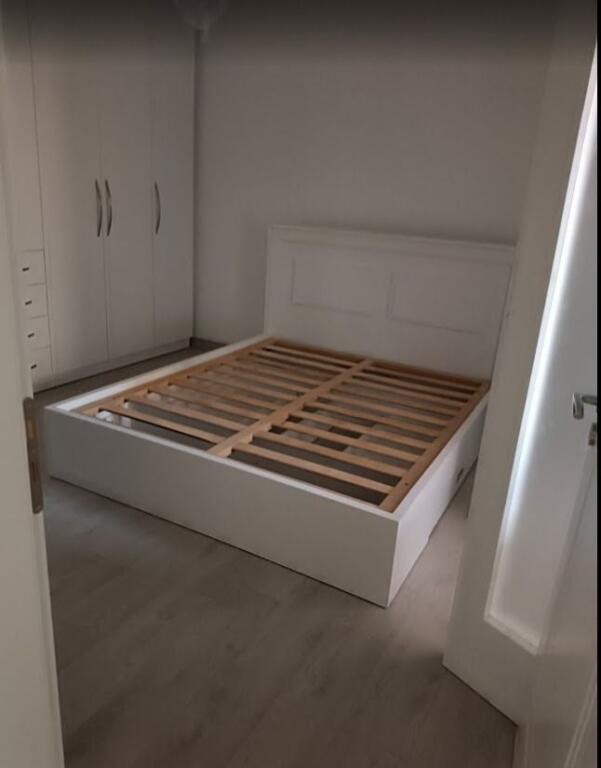 🏢A few minutes away from Medrese, Rr.e Dibres, a 1+1 apartment partially furnished is for rent 50,000Leke