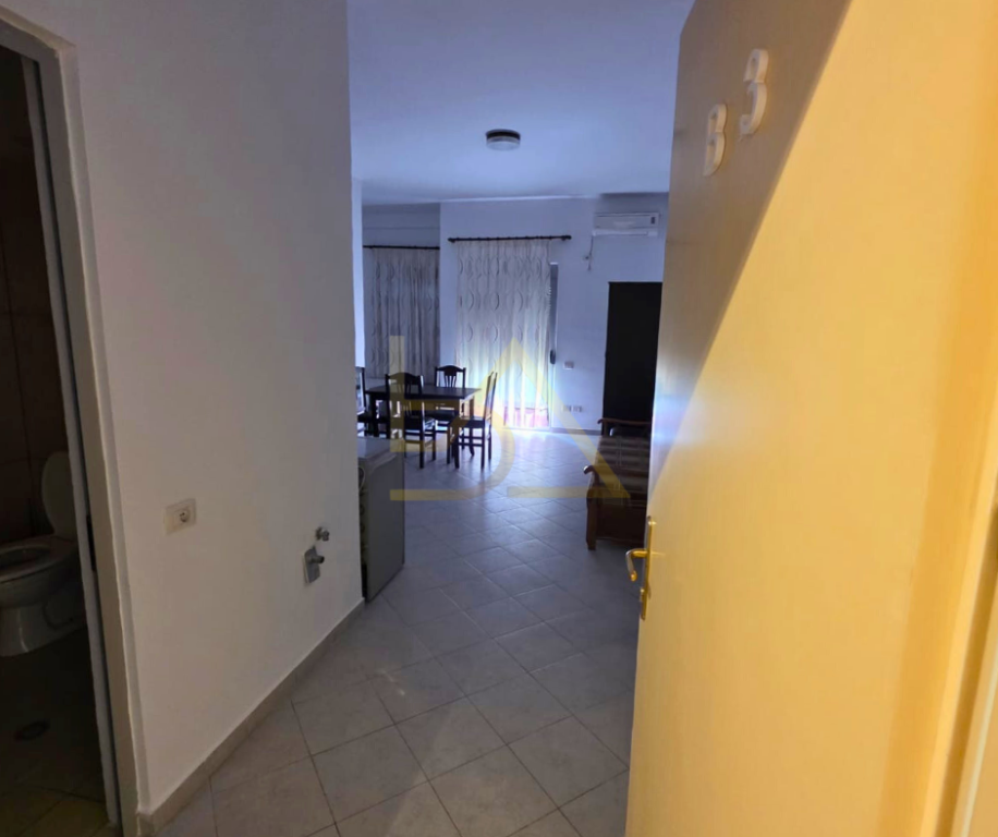 Jepet me Qira – Hotel në Plazh 13, Durrës