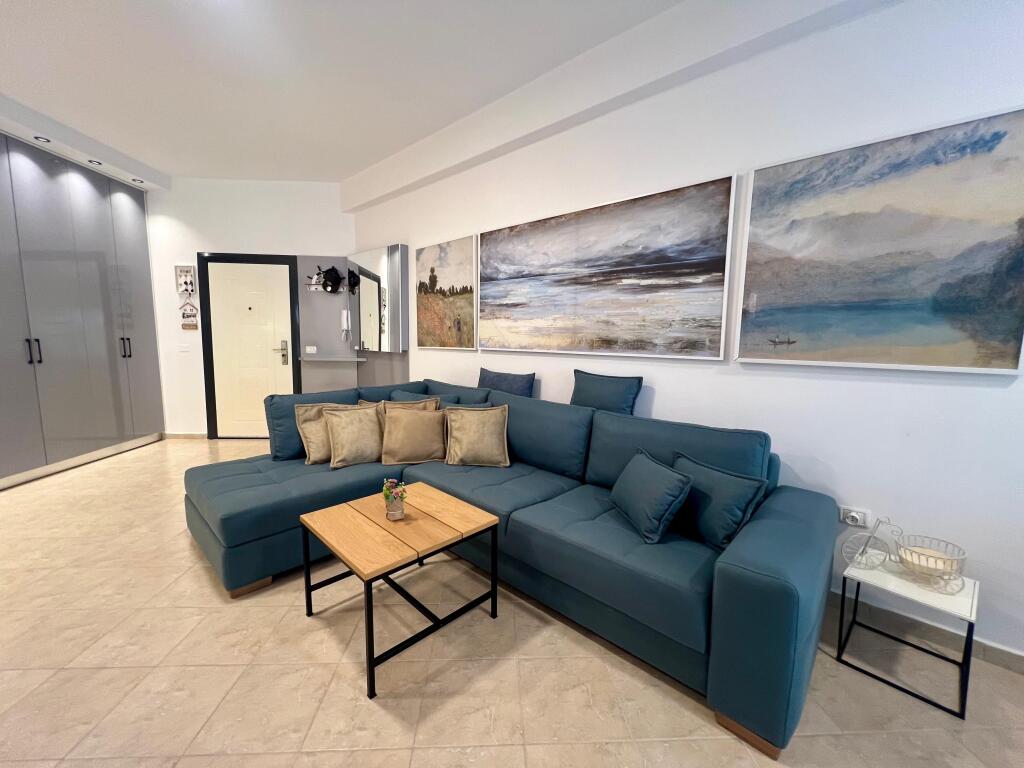 Appartamento 1+1 Con Garage In Vendita A Orikum