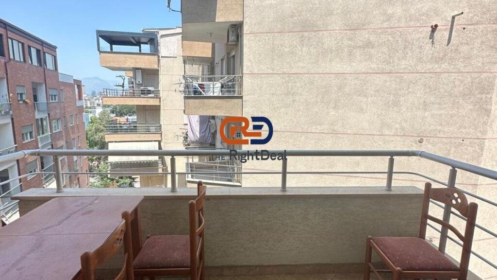 Al Lago Secco, Appartamento 2+1 In Affitto, Con Posizione Perfetta E Posto Auto !!