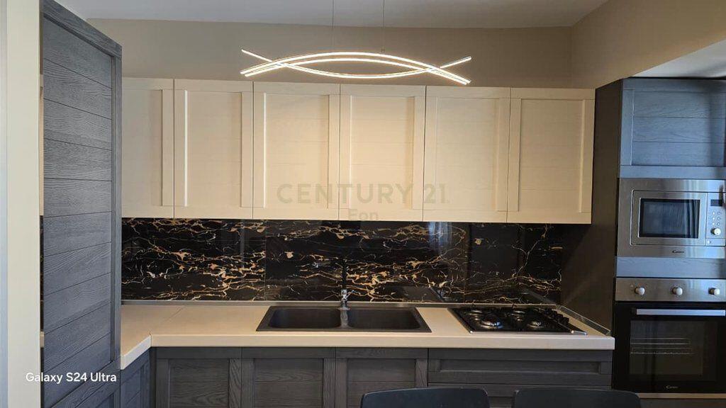 Appartamento 2+1 nel centro di Durazzo !