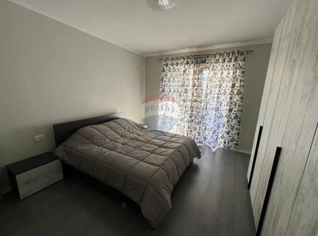 Rent/ Apartment on 5 Maji Street