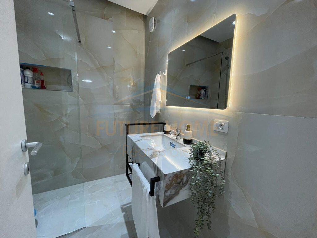 Rent, Apartment 2+1, 5 Maji Street, Tirana.