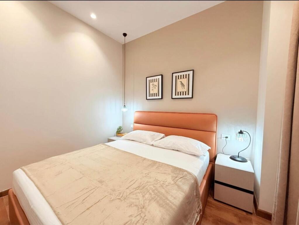 APARTAMENT LUKSOZ PER QIRA NE VASIL SHANTO