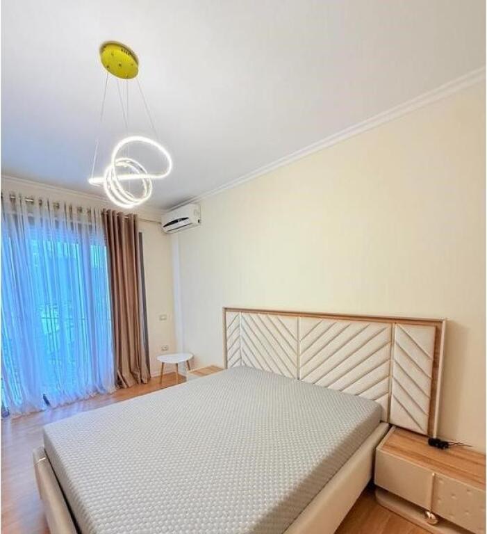 Modern 2+1 Apartment for Rent on Kosovarëve Street – Sought After Location!