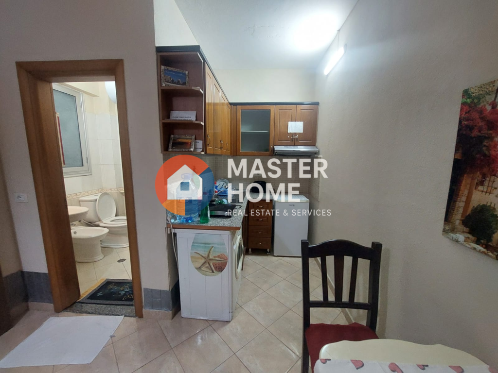 ✨ Apartament me qira në Lungomare, pranë Shkollës së Marines – Vlorë ✨