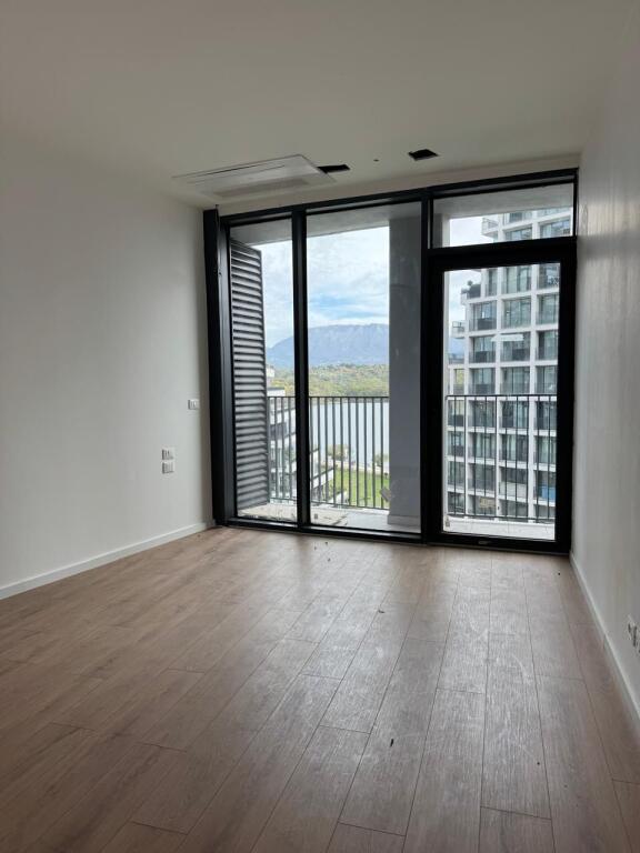 🏢Office for Rent | 📍Lake View Residences