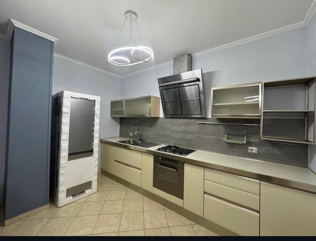 Apartament me Qera 2+1 Zogu Zi📍Pallat i ri me ashensor