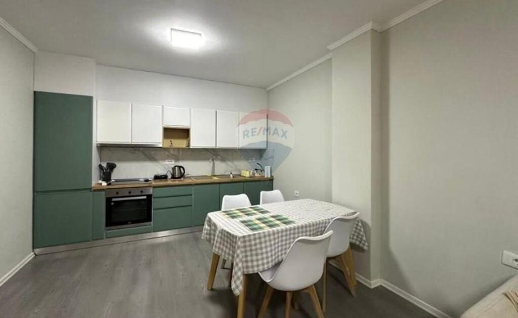 Rent/ Apartment on 5 Maji Street