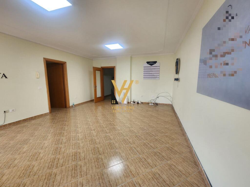 OFFICE FOR RENT 100 M2 AT ZOGU I ZI 800 EURO