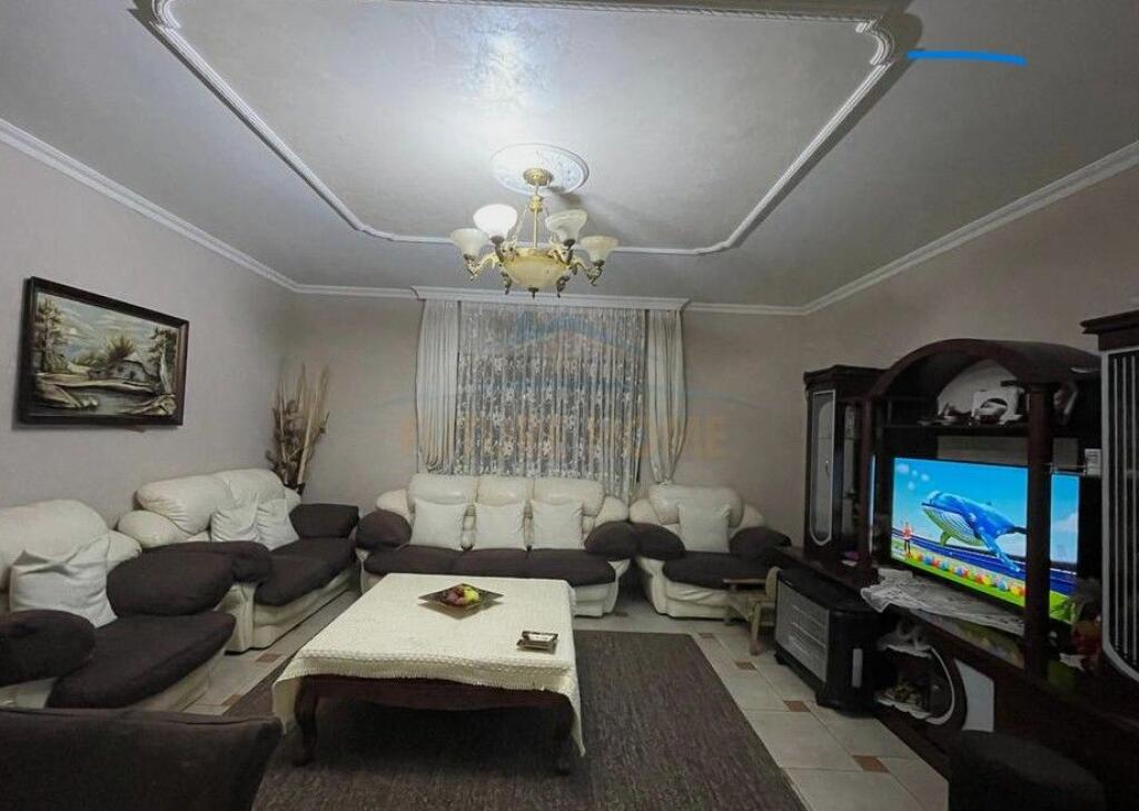 Shitet Apartament 2+1+2 – Kinostudio, Tiranë