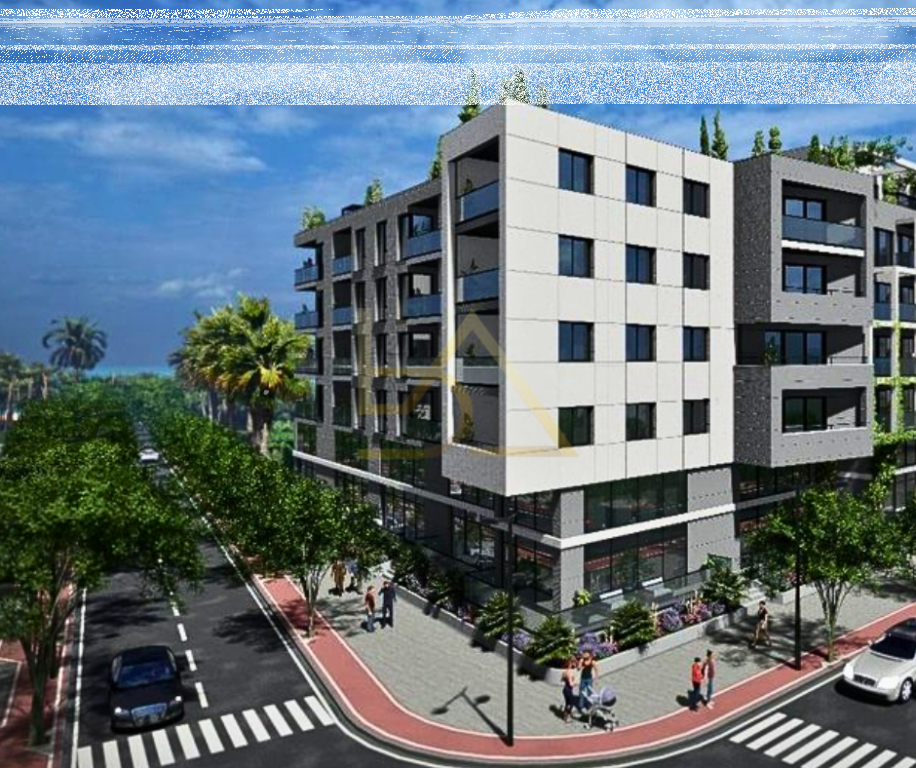 Azure Coast – Mali i Robit, Golem