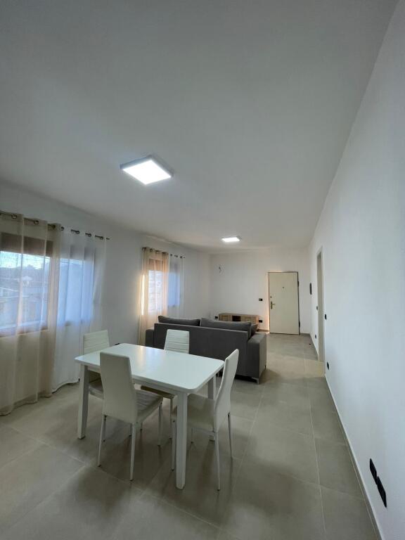 KATI PARE I NJE VILE 3 KATESHE ME QERA 2+1 FABRIKA MAKARONAVE