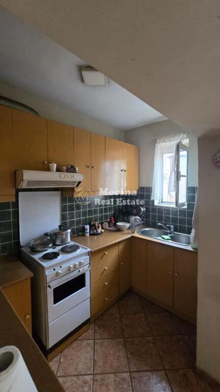 Qera, Apartament 2+1, Rruga e Elbasanit, 500 euro/muaj