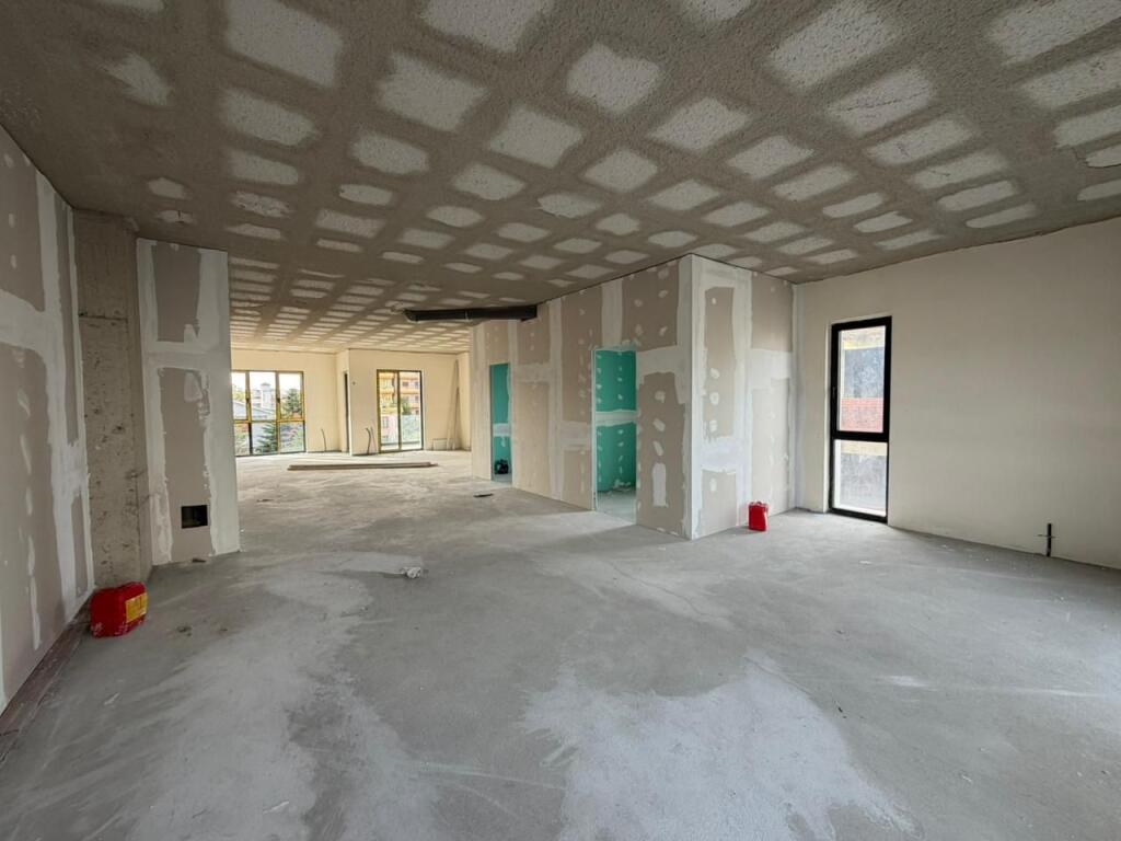 Apartament 2+1 per shitje tek Eagle Rsd/Casa Italia.