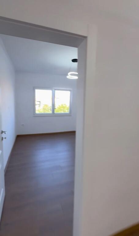 Apartament 2+1 në shitje , Xhamllik