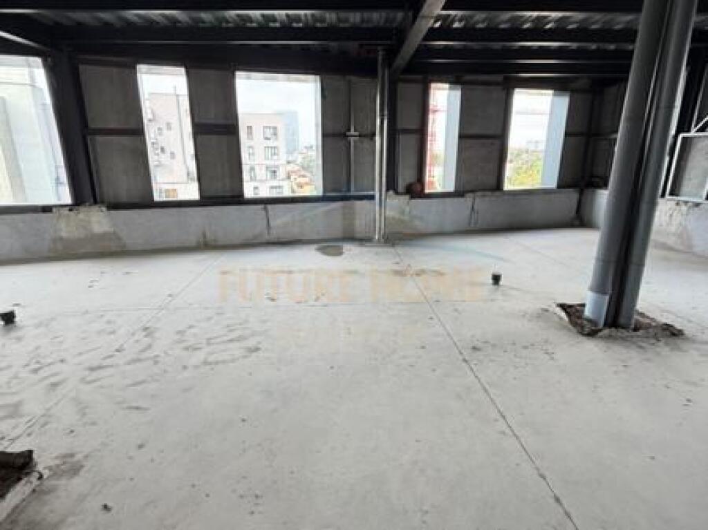 In vendita, Appartamento 3+1+2+2 Posti Auto, Via Elbasan, Tirana