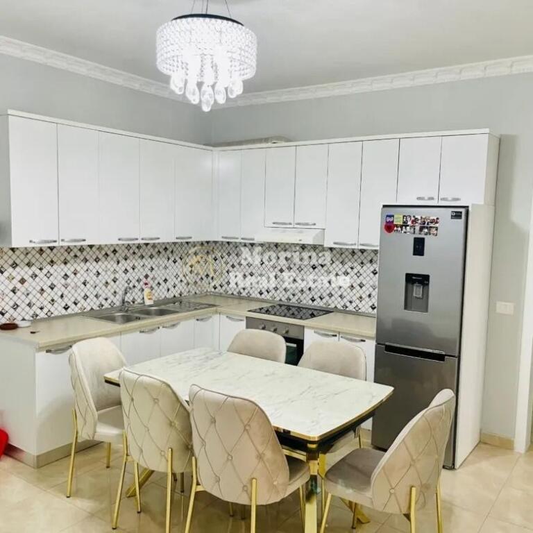 Qera, Apartament 3+1, Rruga Isuf Seferi, Prane Depos se Ujit, 750 Euro/Muaj