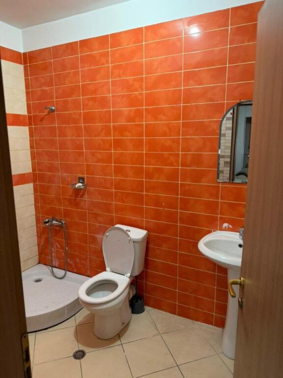 Apartament Me Qera Tek Rruga e Kavajes (ID B2201585) Tirane