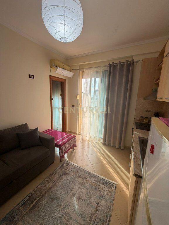 VENDESI APPARTAMENTO 1+1 A GOLEM VICINO AL MARE