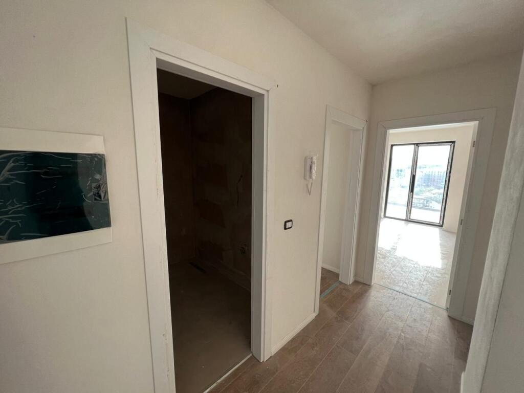 📣 VENDESI Appartamento 2+1 con 2 bagni, guardaroba e balcone 📍 Garden Residence Turdiu, ex Campo di Aviazione ✨  