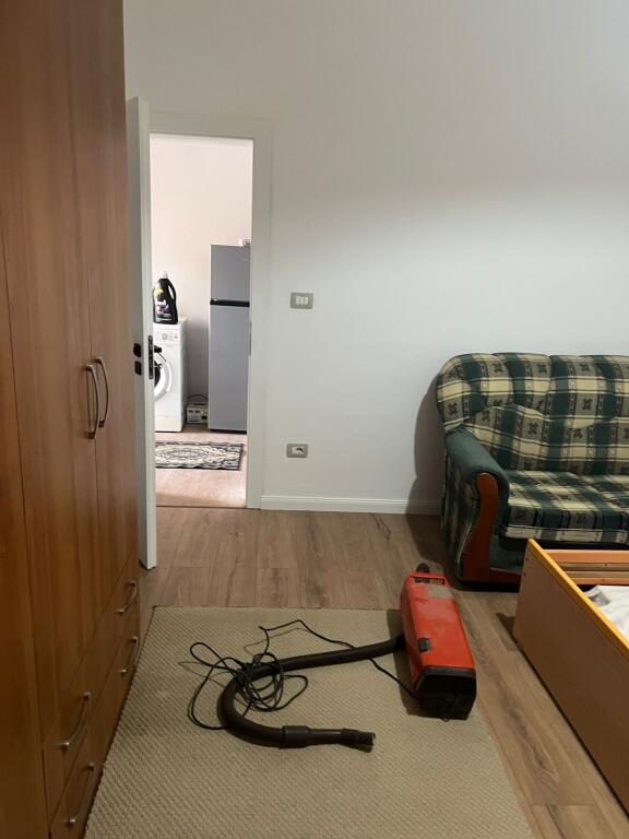 SHTEPI PRIVATE ME QERA 1+1