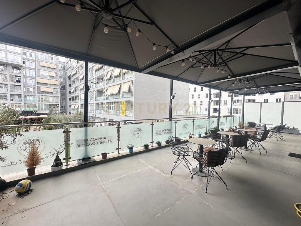 KOMPLEKSI KIKA 2, ZYRE PER QIRA 1,800 € /Muaj