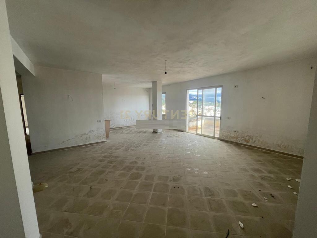 Appartamento 2+1 con Veranda in Vendita  Fresk