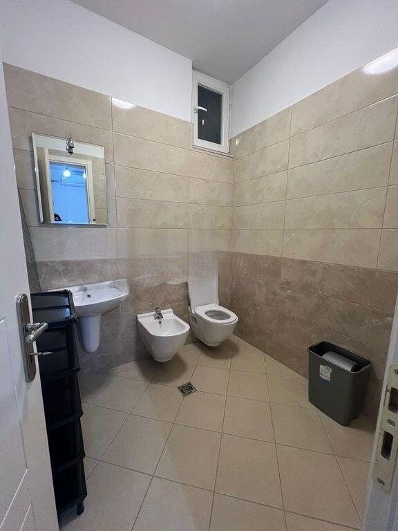 JAPIM ME QIRA APARTAMENT 2+1,KOPSHTI BOTANIK! 650 € /Muaj