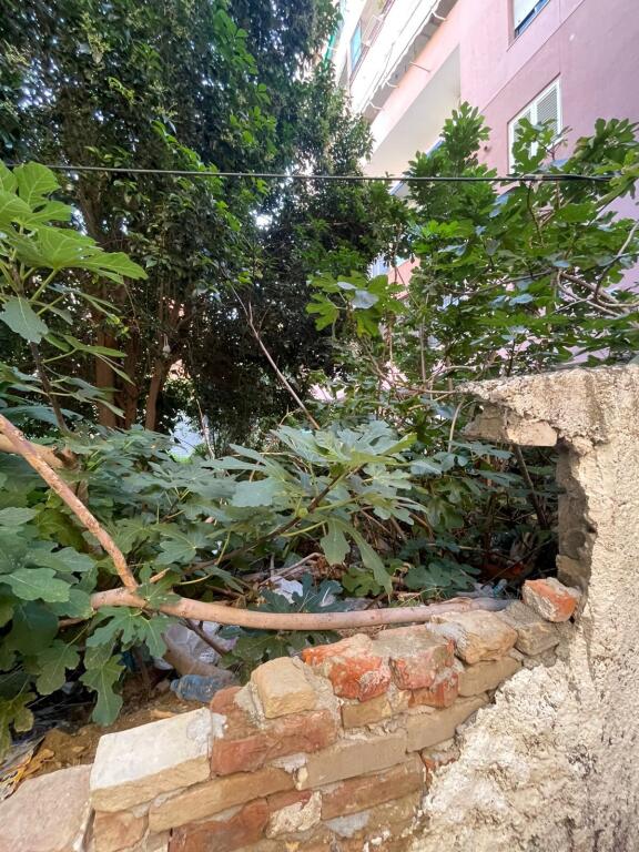 Truall në Shitje –148m² Durrës (Zona e Gjykatës)