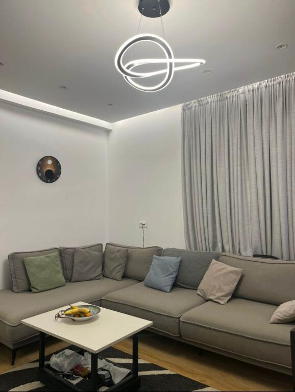 Jepet 2+1 me Qera tek 📍Ish Fusha e Aviacionit