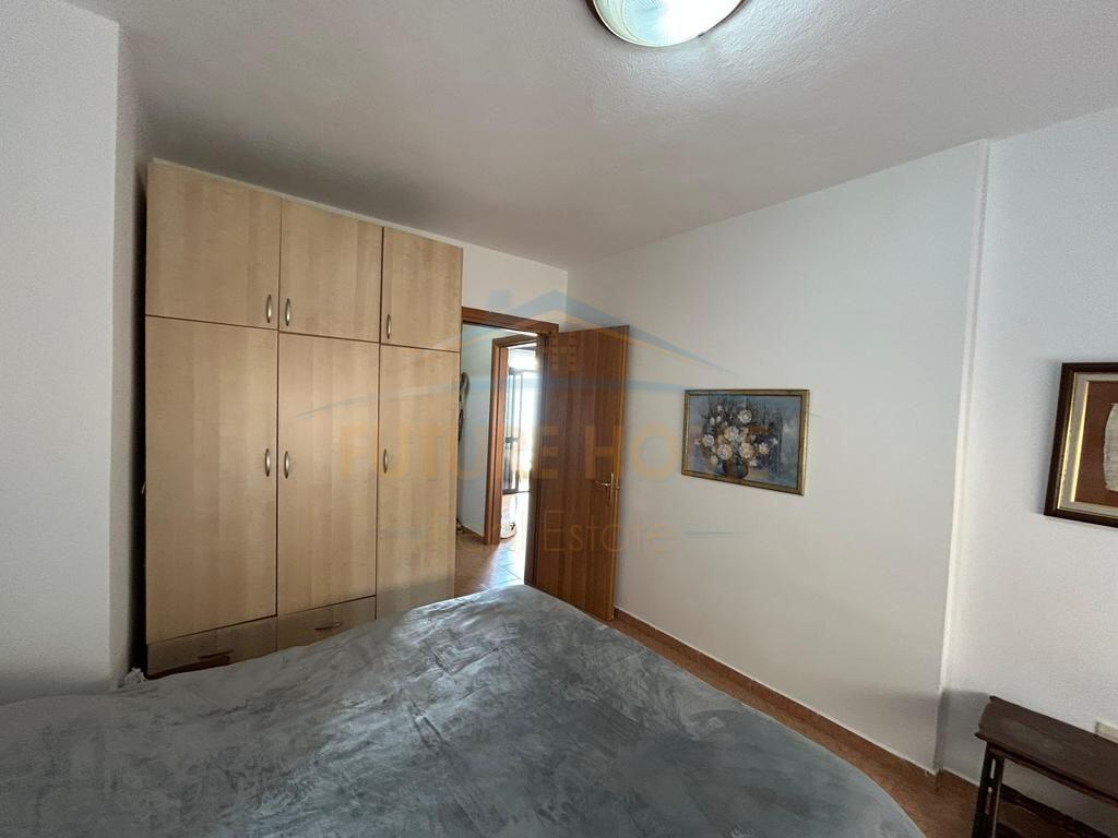 Shitet , Apartament 1+1, Shkëmbi Kavajës