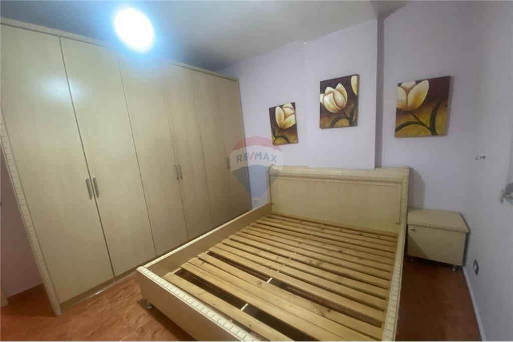 apartament 2+1 me qira Laprake.