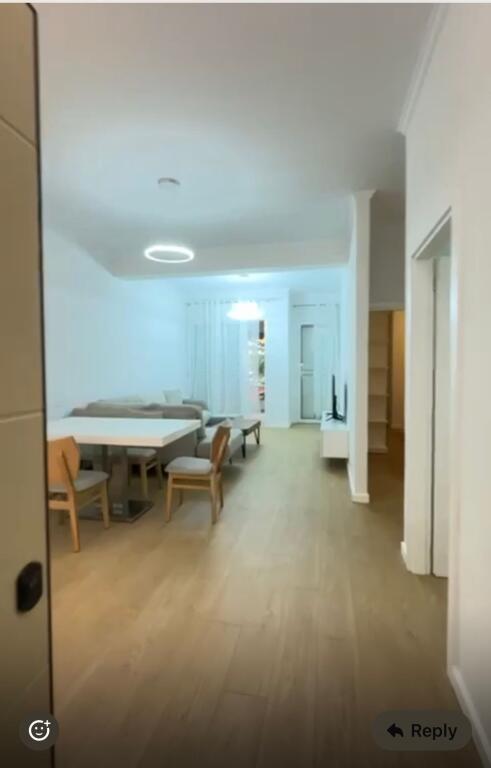 2+1,i mobiluar rruga peti liqeni i thate,cmimi 800 euro