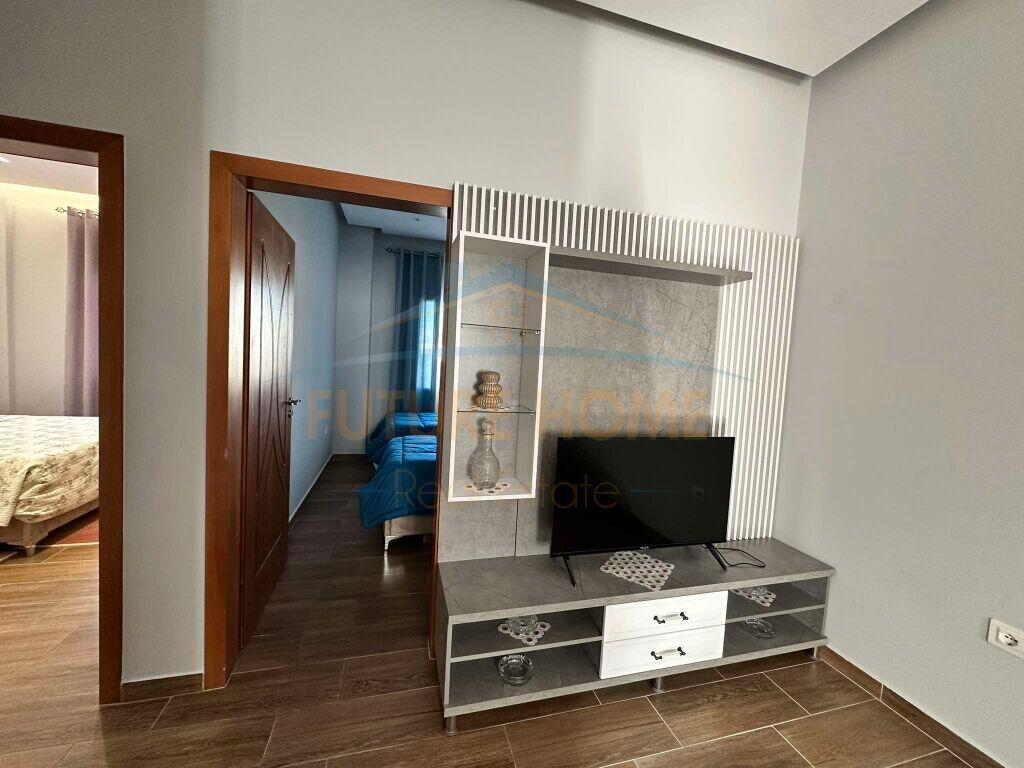 Qera, Vile Private, Kashar. 450 €,UNA47803