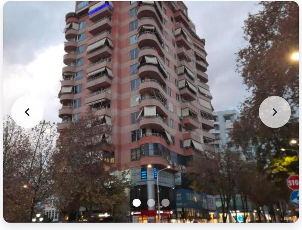 Jepet me qera zyre te  Drejtoria policies Tirane 20,000 lek pallati Portokalli