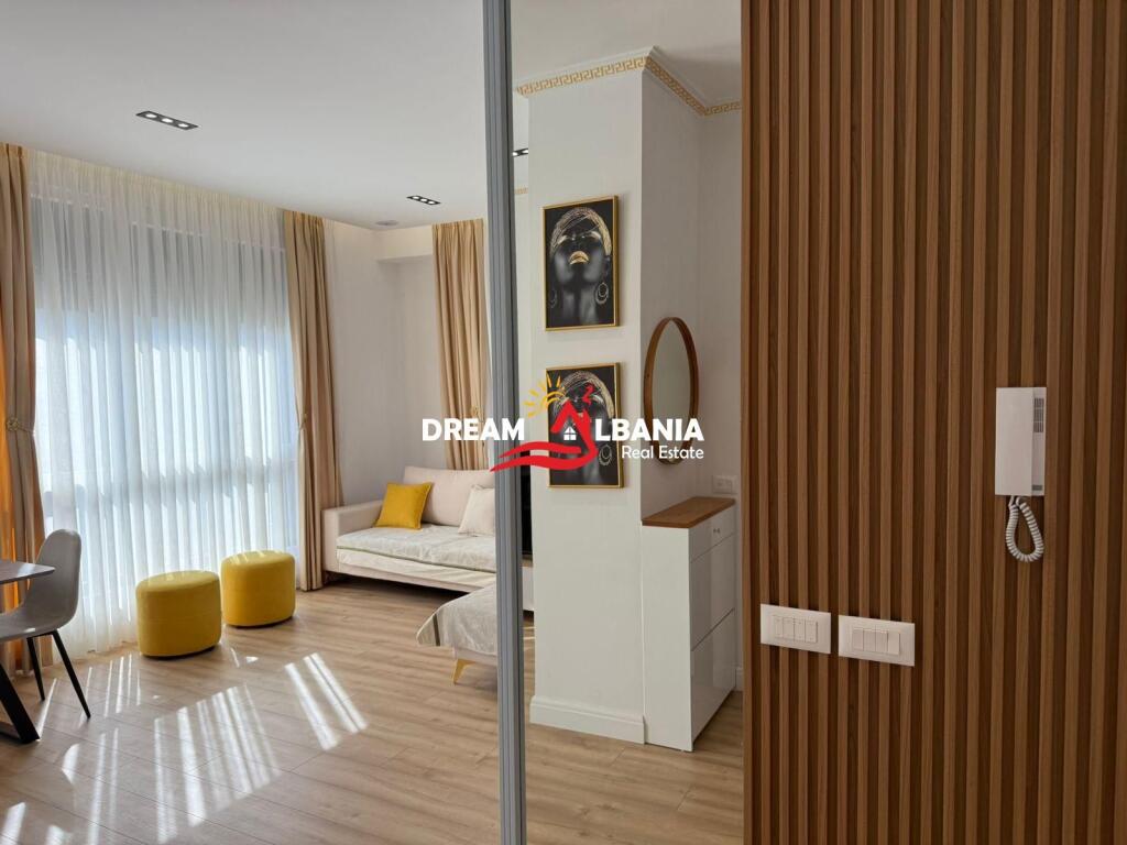 Super apartament 2+1+2wc+2 Ballkone me qera tek fusha e aviacionit, Tirane (ID 42215437)