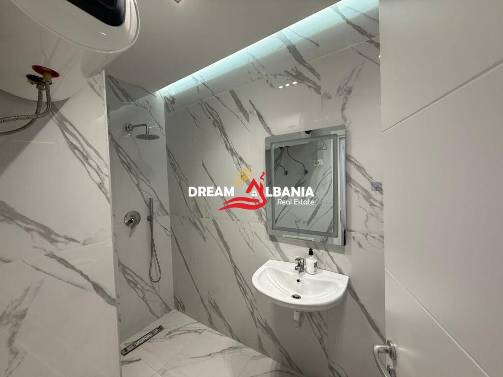 Super apartament 2+1+2wc+2 Ballkone me qera tek fusha e aviacionit, Tirane (ID 42215437)