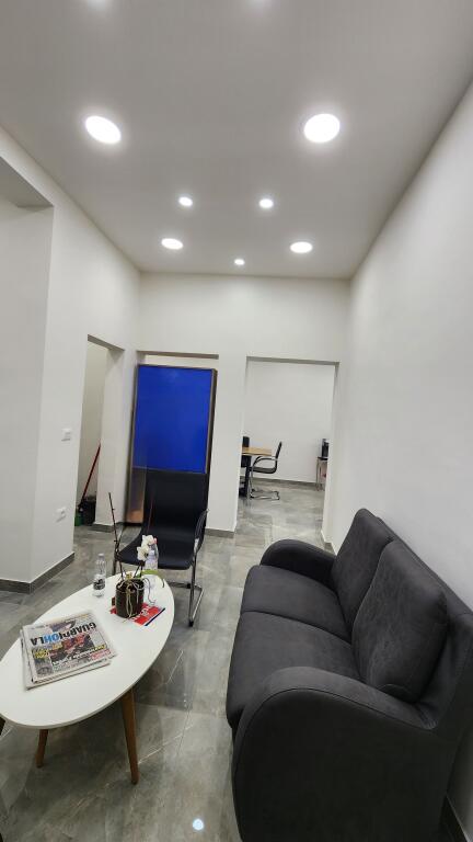 Business premises for office sale