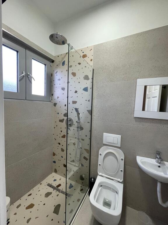 🏡 APARTAMENT ME QERA 2+1+2 VILA ZOGUT DURRES