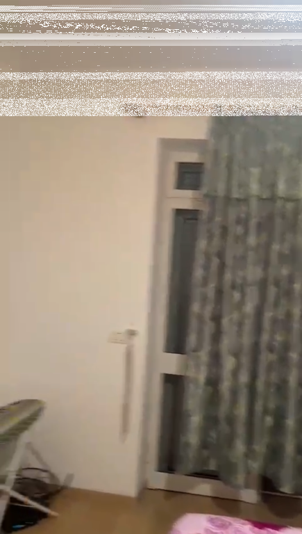 Apartment 2+1, Blackbird!