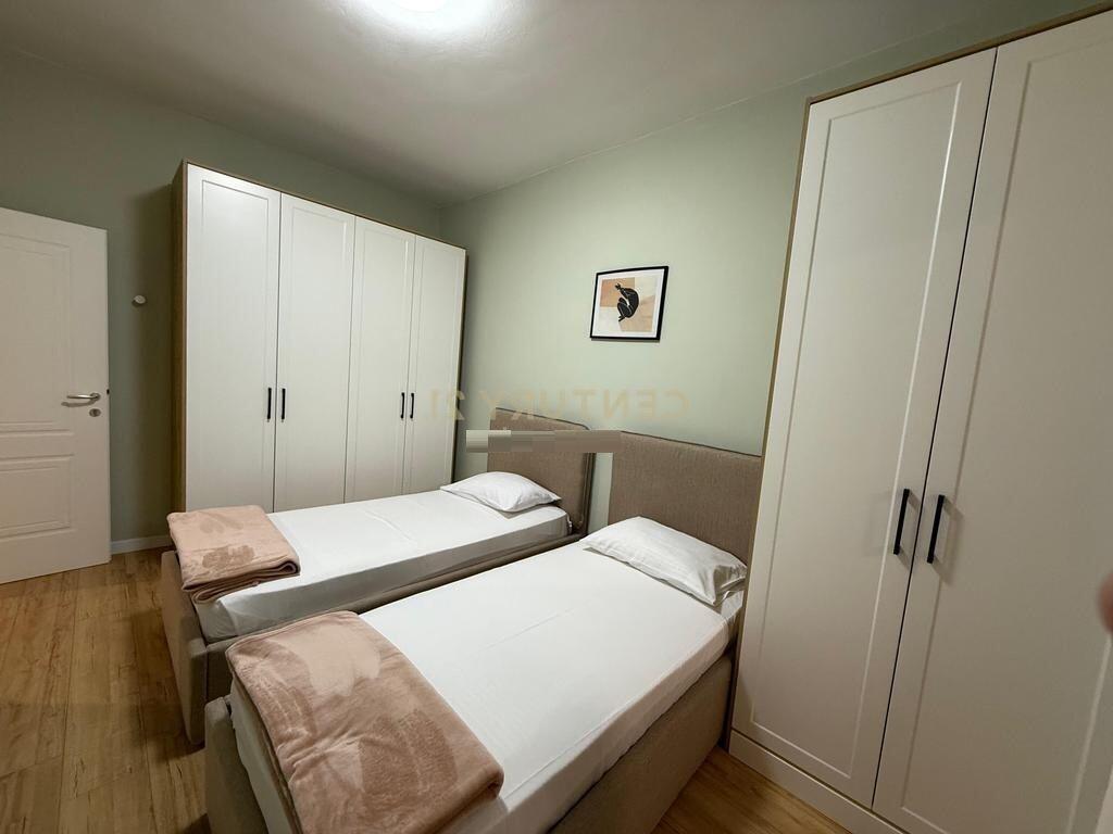 Apartament 2+1 Me Qira prane Ambasades Amerikane