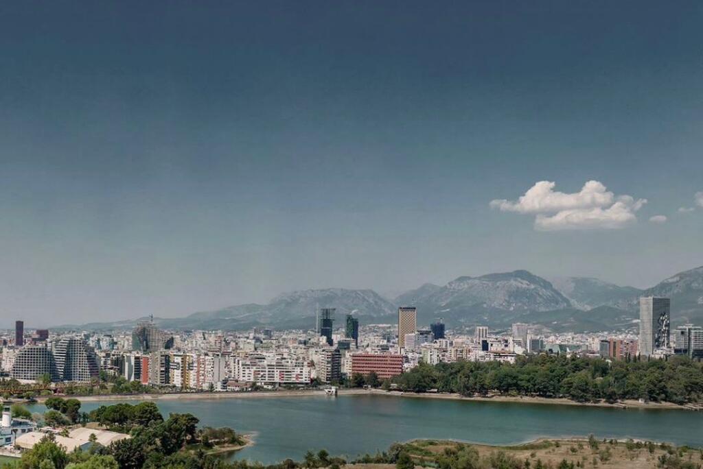 SHITET APARTAMENT 2+1+2 LIQENI I THATE