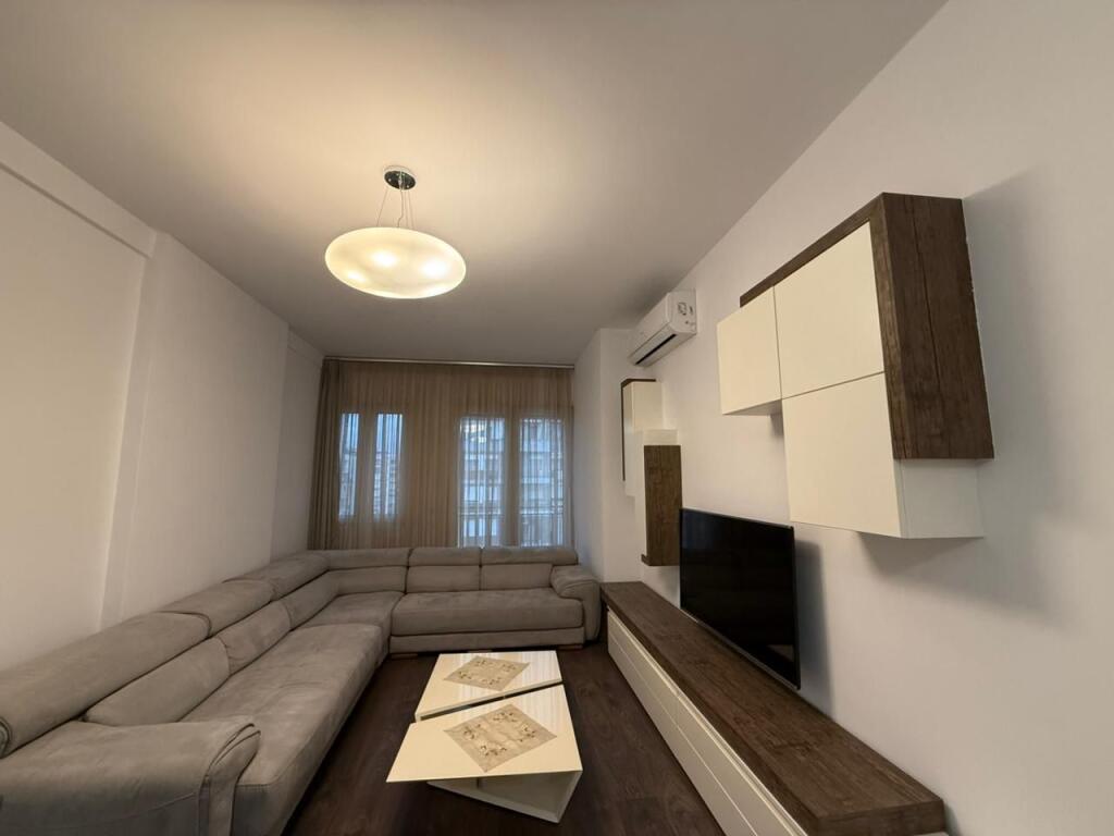 Shesim, Apartament 2+1+2 ne Astir prane Rrethit!
