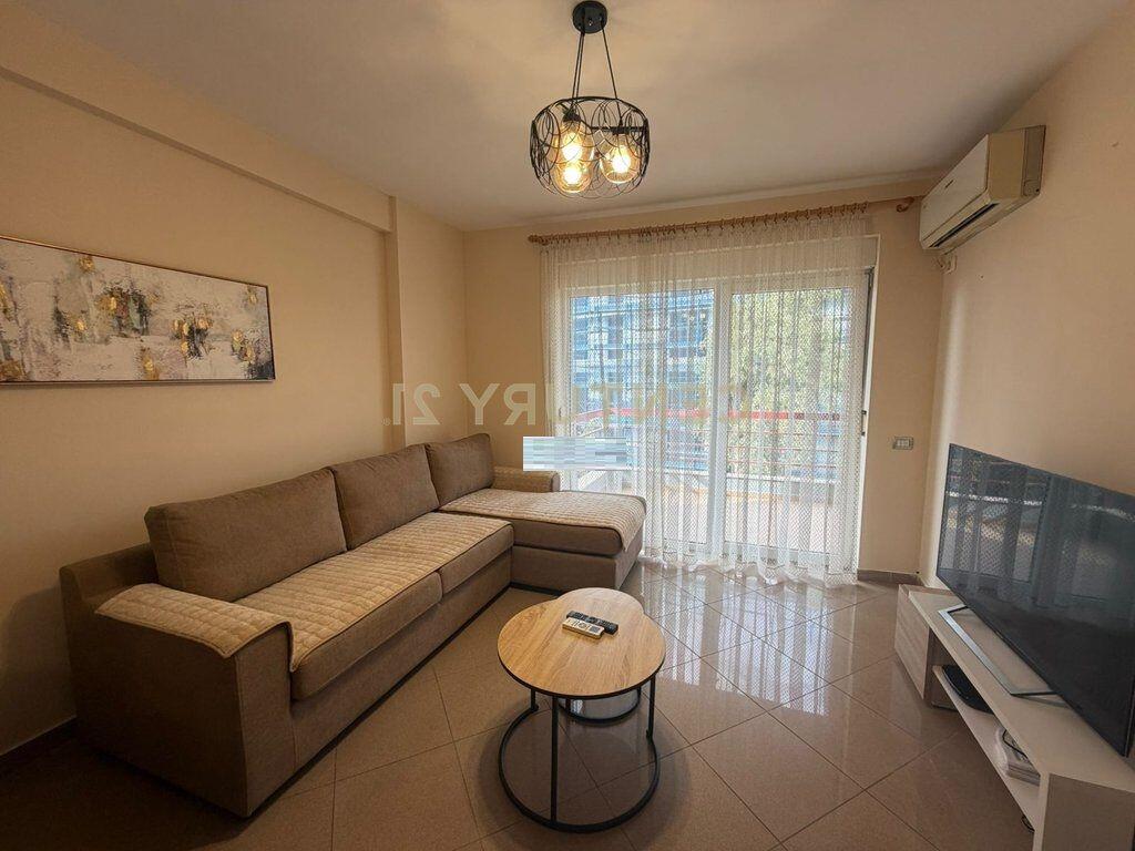 Jepet me Qira Apartament 2+1+2+ Post Parkimi