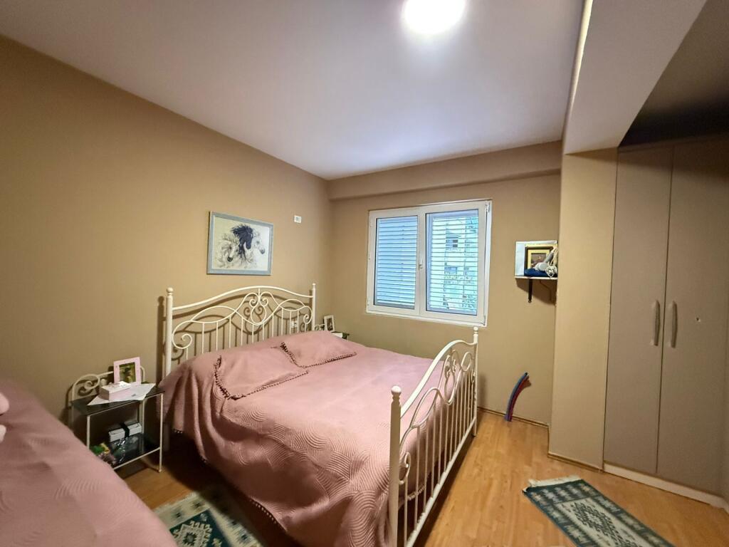 Affittasi appartamento 1+1+parcheggio nella zona Fresk